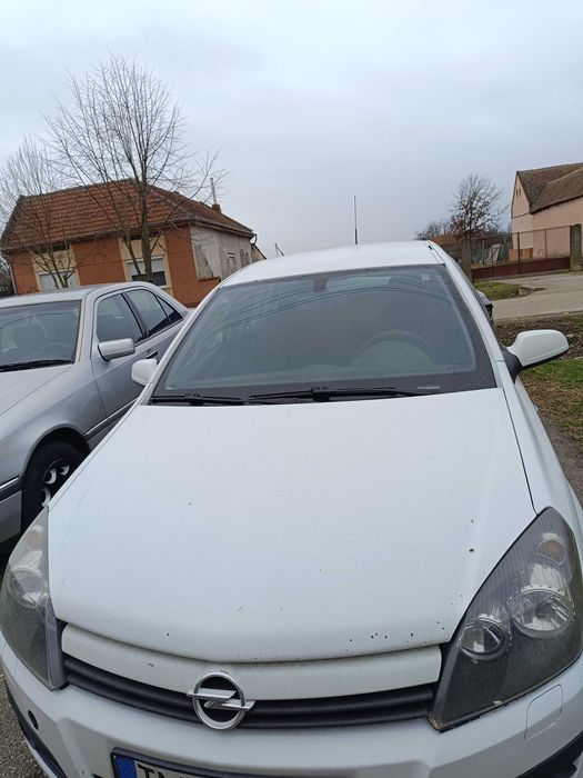 Vând Opel Astra H 2005 stare foarte buna