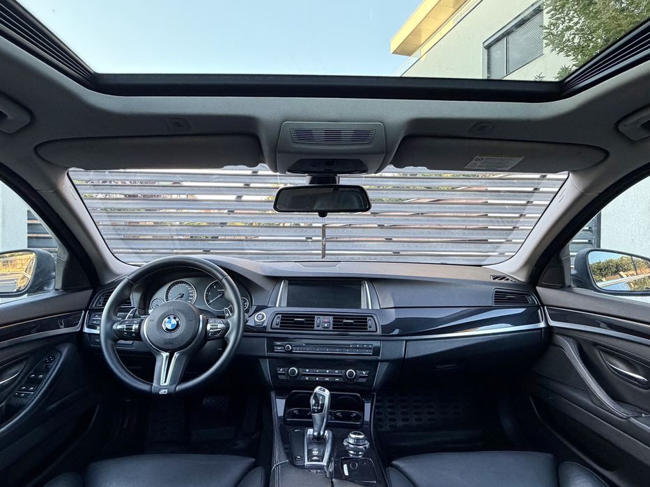 BMW F10 - 520D - Pachet M - Trapă - Automat - 2011 -  Euro 5 !!!