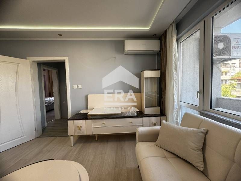 Продава се Многостаен апартамент в Хасково, Център - 89 кв.м за 2023 €/кв.м - Снимка #7