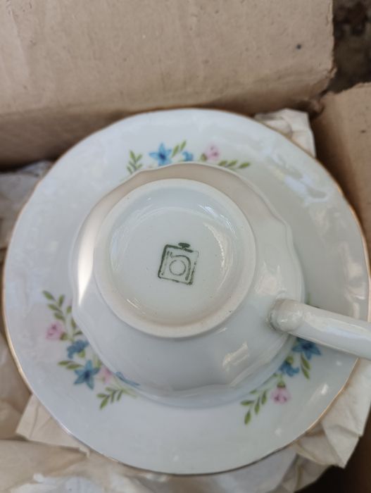 Ретро български чиний-нови