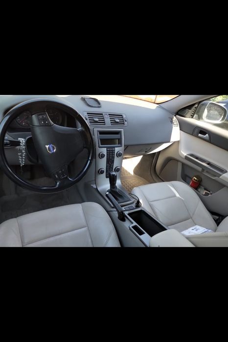Volvo S40 2010 – Elegance – 1.6 – 220.000 km – Piele albă