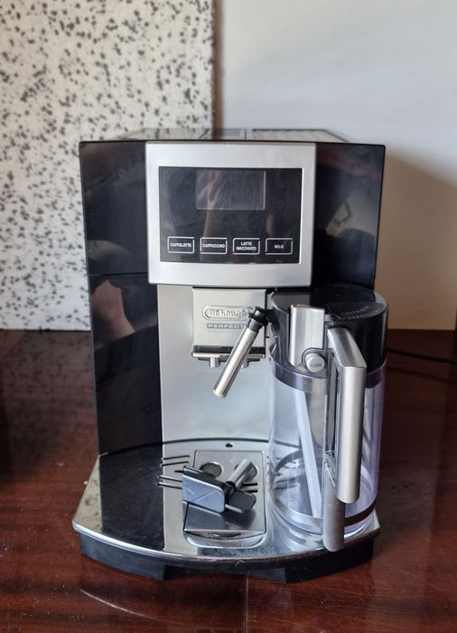 Espressor Automat Premium De'Longhi Perfecta Cappuccino