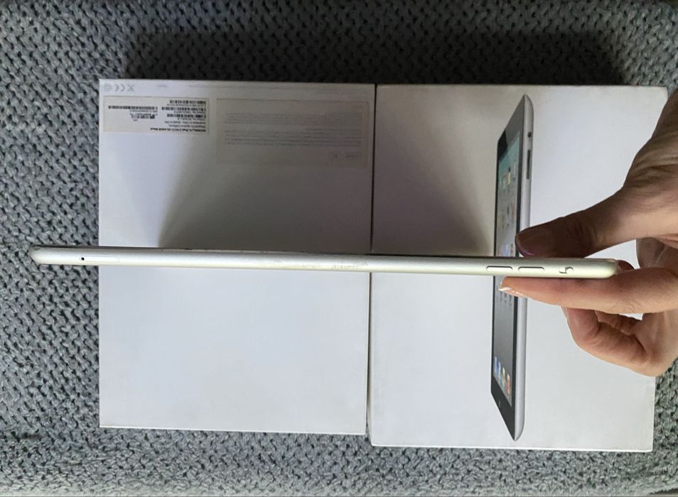 iPad Air 128 ГБ (LTE) - надёжный планшет