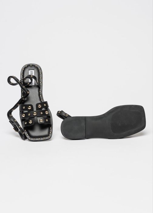 Кожени сандали на Steve Madden