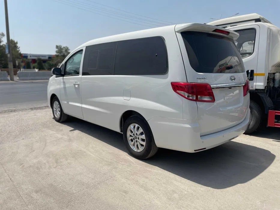 Услуги микроавтобуса 9-11 мест Встреча/провод аэропорт или вокзал 24/7