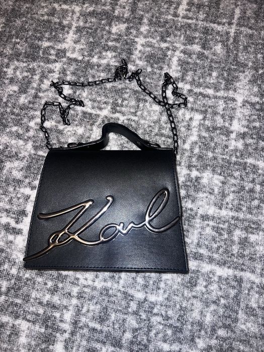 Karl lagerfeld 65€