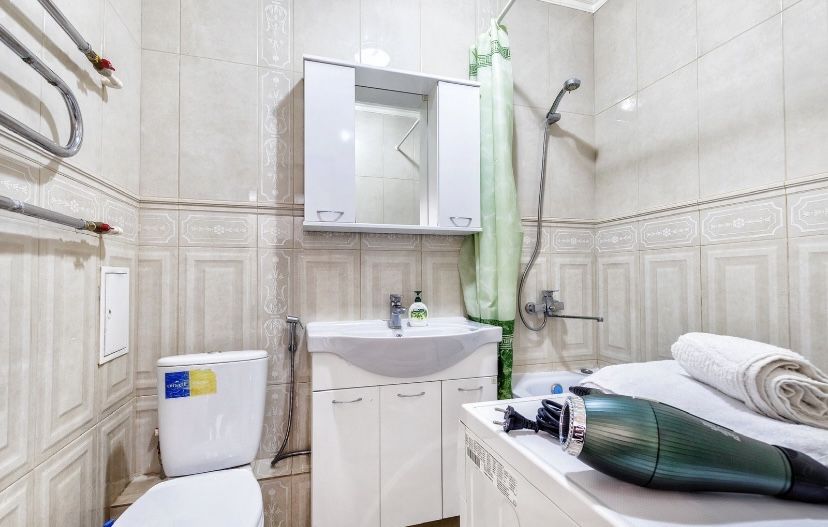 Сдам посутгочно квартиру в Астане