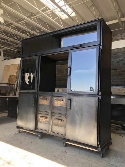 Мебель из метала