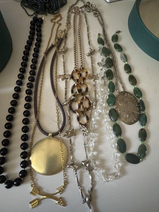 Продам винтажную бижутерию