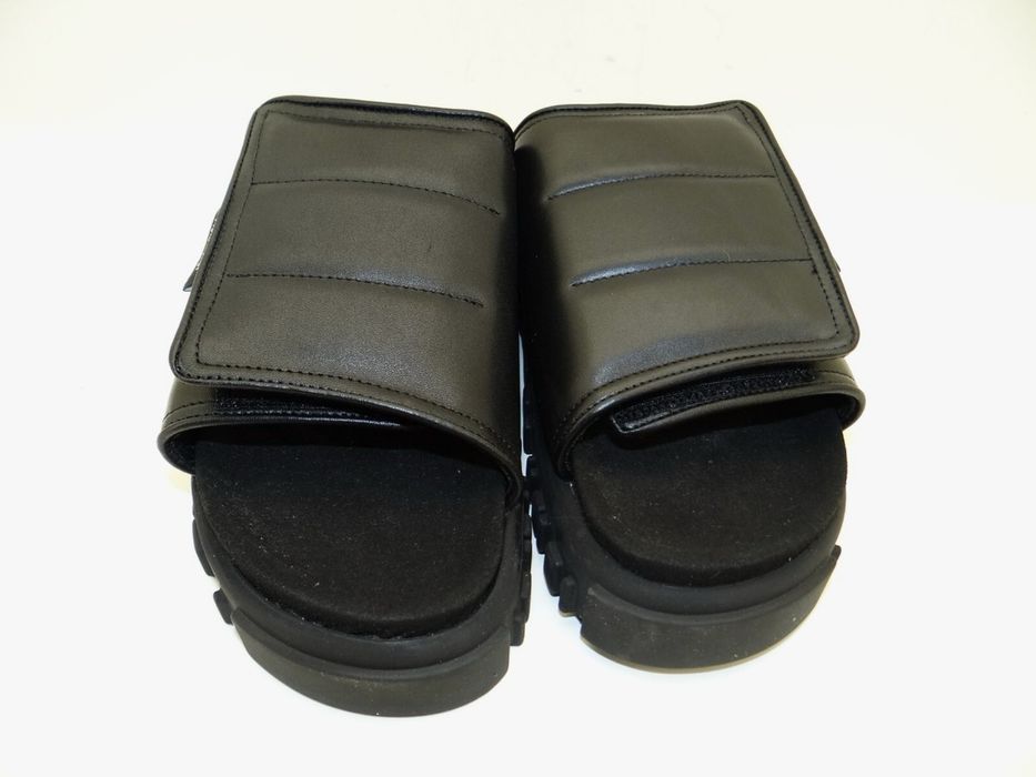 Чехли  Holzweiler