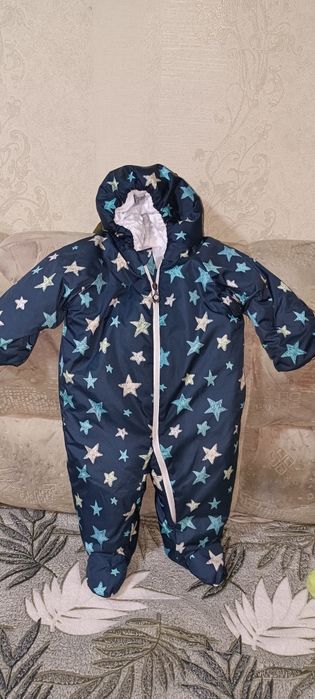 Продам комбенизон на малыша