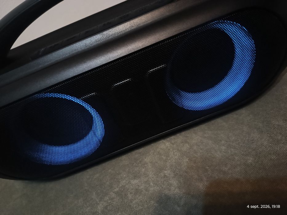 Boxă Portabilă MIIEGO MiiBLASTER GO Denmark – 30W, Rezistentă la Apă (IPX5), Sunet Spațial, Lumini RGB, USB-C & AUX