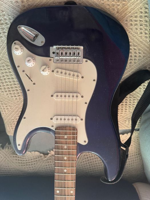 Електрическа китара Stagg