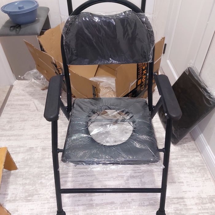 Продам кресло-туалет