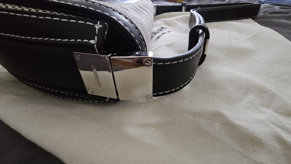 Burberry Olympia Canvas чанта