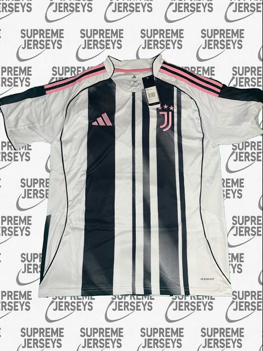 Тениска на Juventus - сезон 25/26