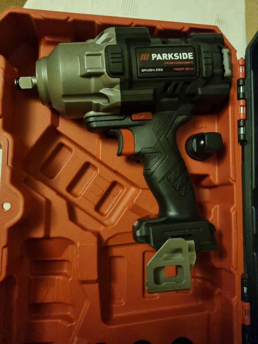 Нов Безчетков Акумулаторен Гайковерт 1356Nm Parkside Performance