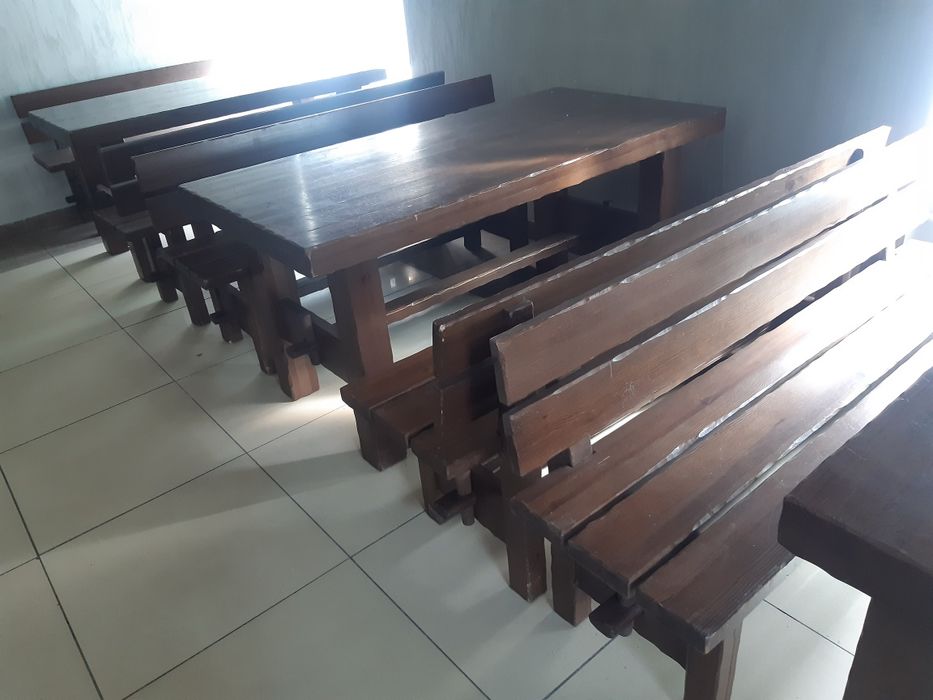 Продам деревянные  столы для баров