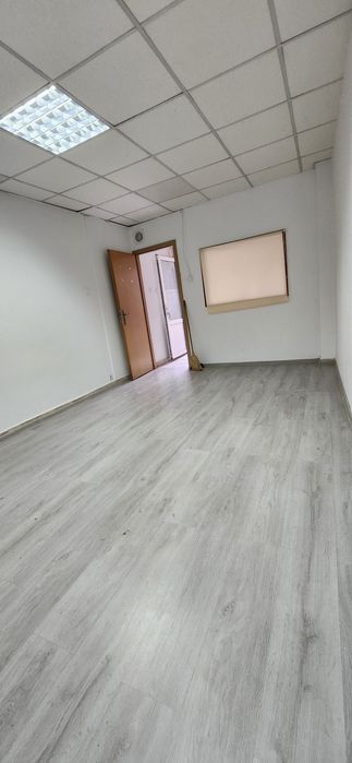 Închiriere spațiu comercial în zonă centrală, aproape de spirale