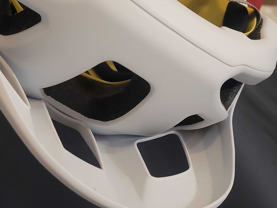 Specialized Camber Mips casca MTB - alb - marime XL(60-63cm)