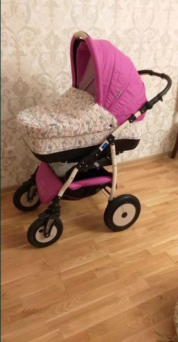 Продам коляску 4 в1