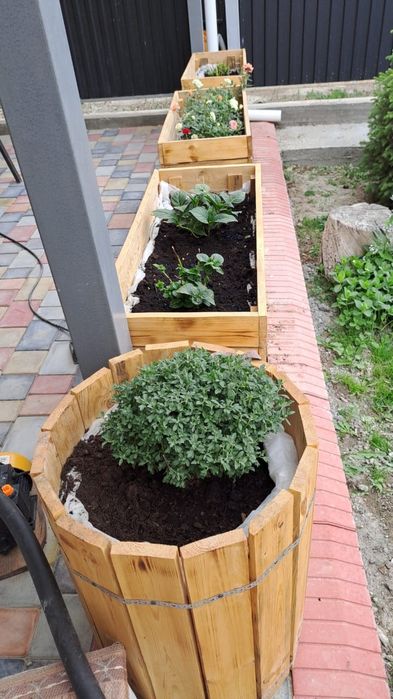 Деревянные вазоны (кашпо)