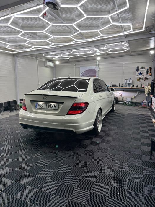 Mercdes C320 W204