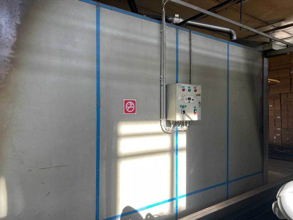 Vand cabina de vopsit in camp electrostatic