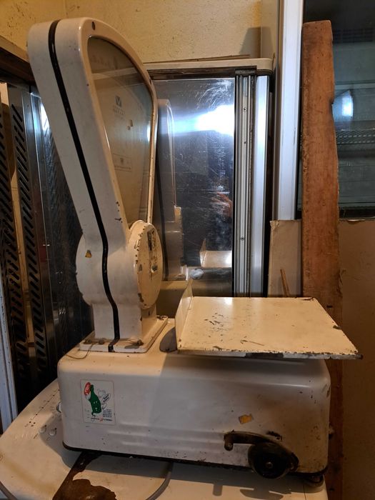 Кантар тип везна за магазин