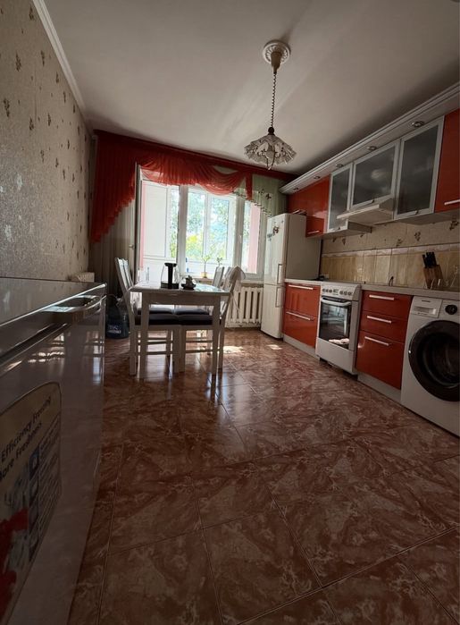 Сдам  3х комнатную квартиру