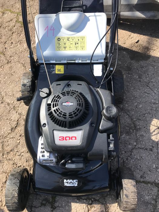 14: Самоходна моторна косачка Mac Briggs 4.0 hp