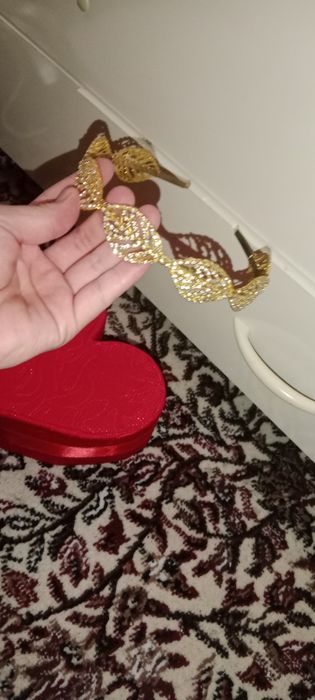 Kelinlar uchun diyademalar