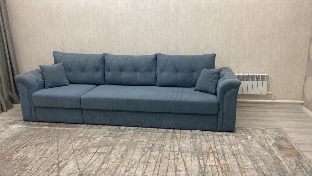 Продам диван синий