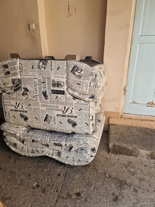 Devan kreslo sotiladi