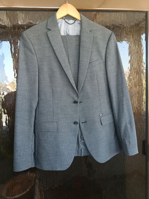 Costum culoarea gri ZARA