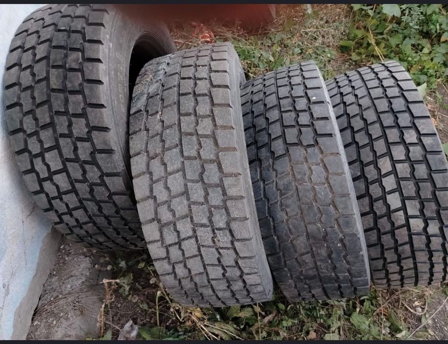 Продам грузовые шины