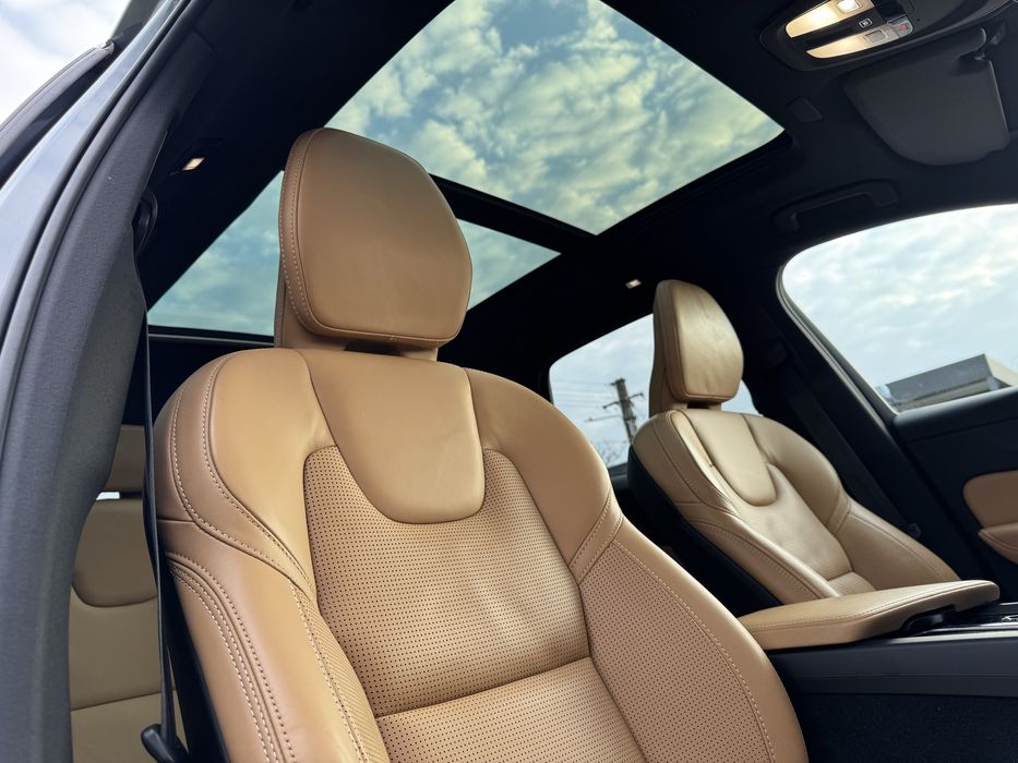 Volvo xc 60 T6 recharge AWD facelift