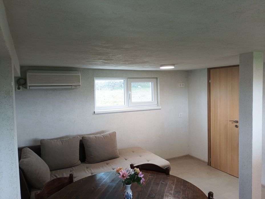 Продава къща с.о Лозницата Директно от собственик