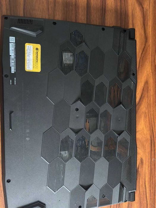 MSI Bravo 15 RTX 4060 8GB Ryzen 7 7735HS 16GB RAM SSD 512