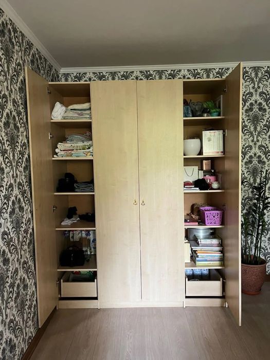 Шкаф для одежды.