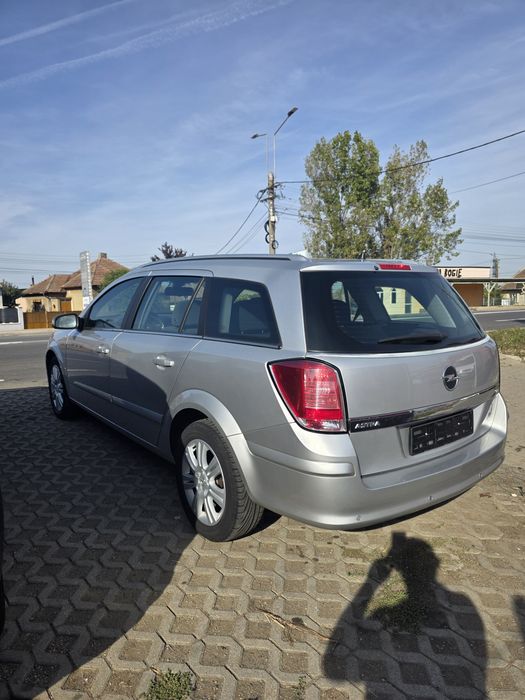 OPEL Astra 2004 — imagine 5