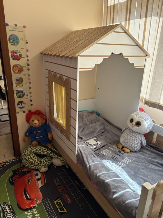 Детско легло тип къща