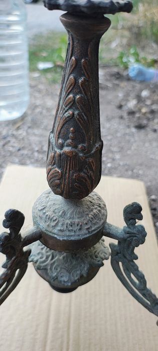 Старинен полилей