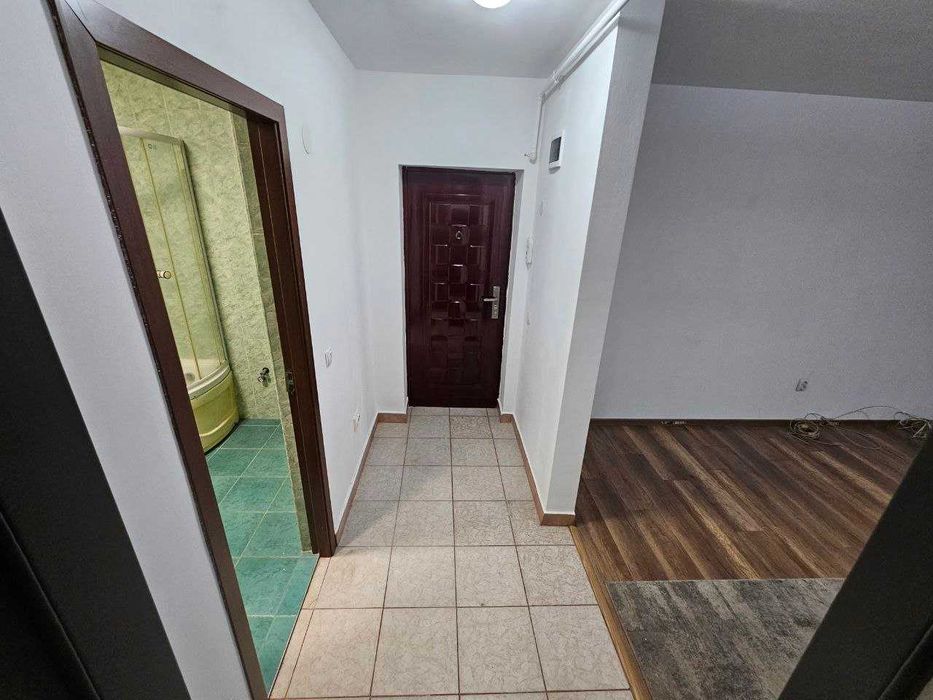 Închiriez garsonieră în Floresti