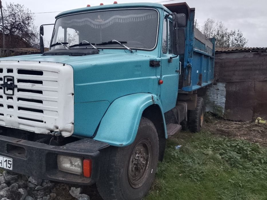 Продам зил колхозник.