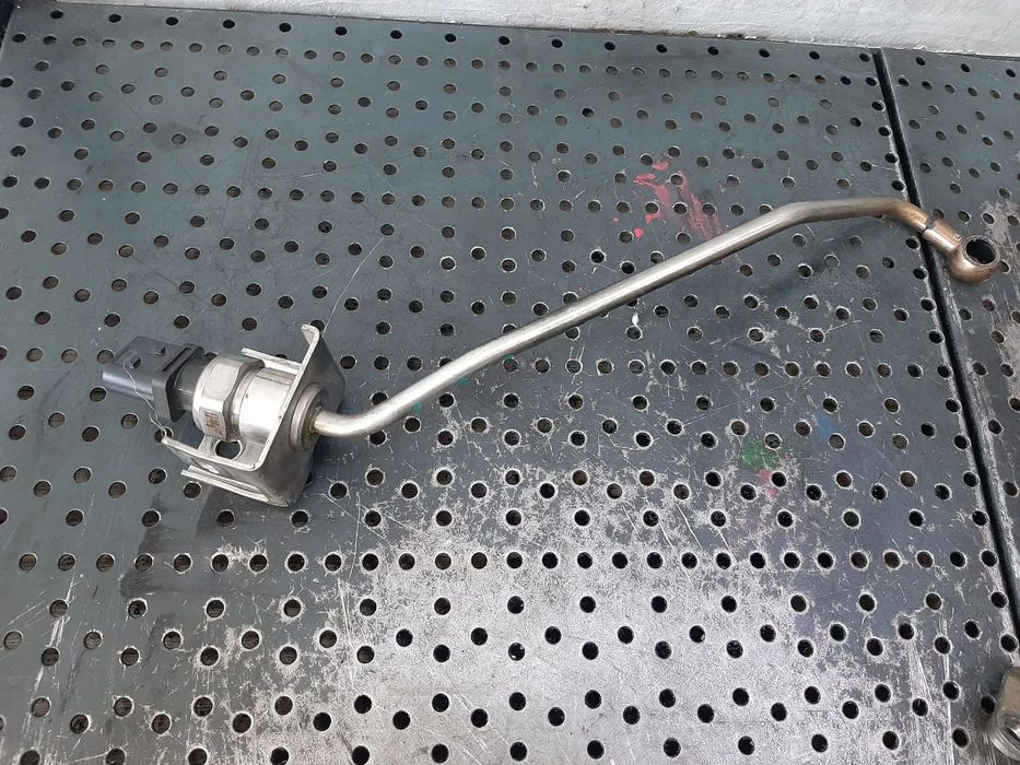 senzor presiune gaze 3.0 crd vm44d jeep grand cherokee 4 wk wk2 2012 0118f-08p24-8710