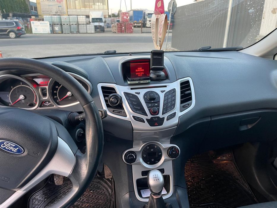 FORD Fiesta 0 — imagine 4