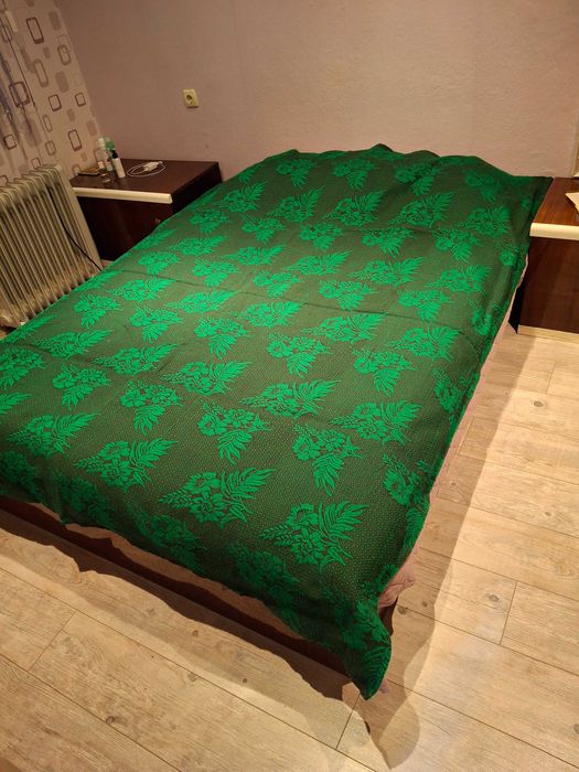 Кувертюри за легло старинни