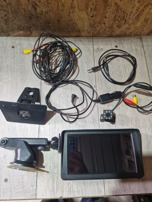 Navigatie Android 7inch + camera marsalier