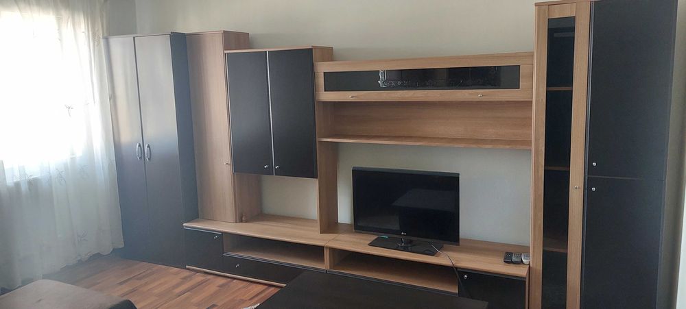 Închiriez apartament cu 2 camere, zona Girocului, 40mp, pret 350 EUR, docomandat si utilat